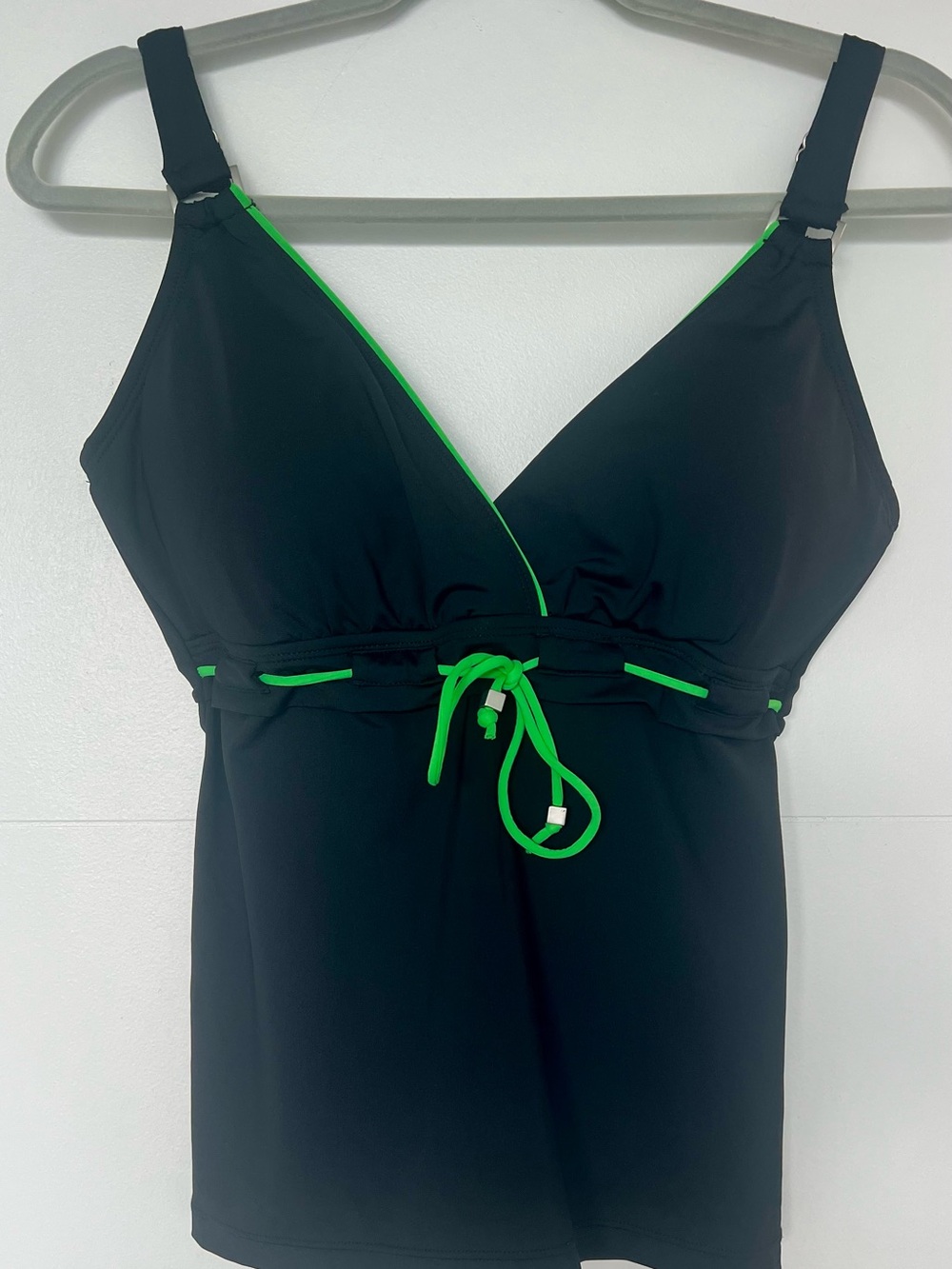 JAG Women’s 36D/DD Black Navy Neon Green Tankini Swim Top